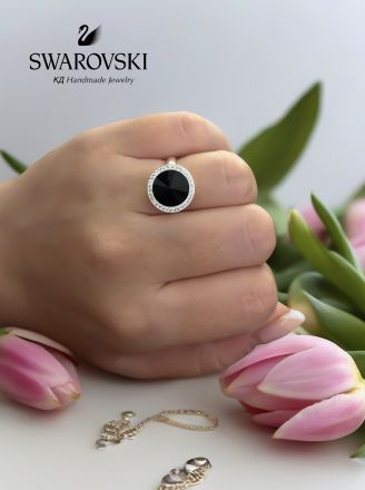 Сребърен пръстен с кристали Сваровски